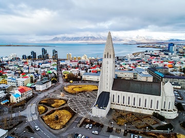Top 5 of the safest countries in the world for your next adventure