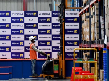 Morning Buzz: Tiger Global exits Flipkart; overseas remittances soar to beat tax hit, and more