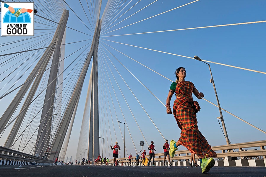 In 2023, the Tata Mumbai Marathon raised ₹39.68 crore for its 103 participating NGOs
Image: Satish Bhate/ Hindustan Times via Getty Images