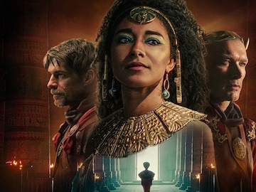 Race row over contradicting Cleopatra documentaries