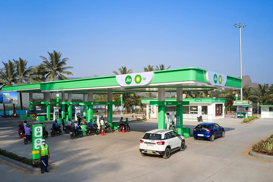 Jio-bp's flagship mobility station at Navde in Navi Mumbai