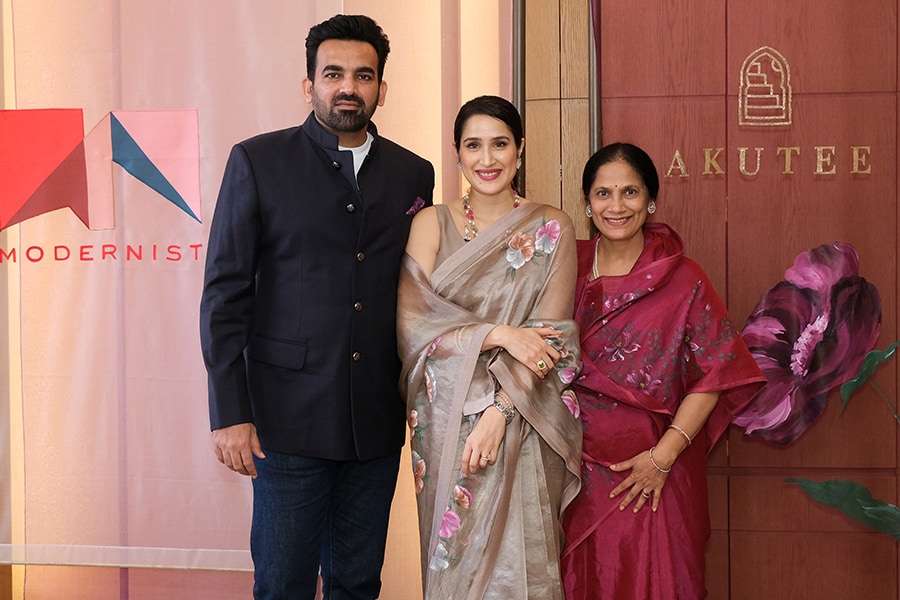 Sagarika Ghatge (right) and her mother Urmila Ghatge, and transports viewers to a bygone era of exquisite taste, artistic brilliance, and a wealth of history.