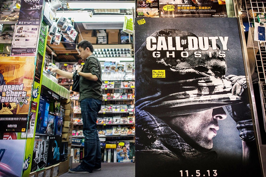 Call of Duty has been the best-selling premium video game franchise in the United States annually for more than a decade. 
Image: Philippe Lopez / AFP