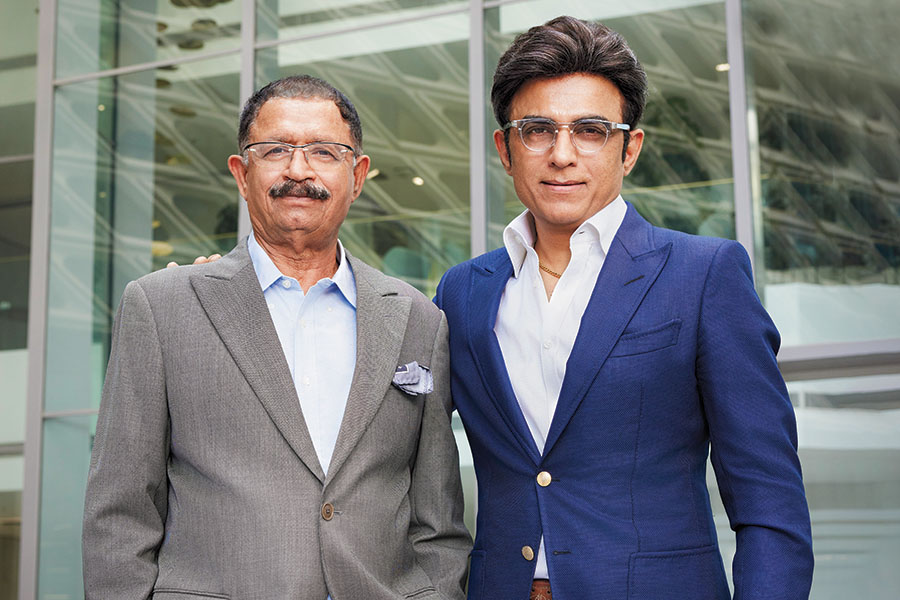 Brothers Ramesh (left) and Rajeev Juneja at Mankind Pharma’s headquarters in Delhi Image: Nishanth Radhakrishnan for Forbes Asia