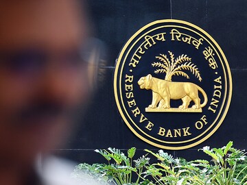 Morning Buzz: Norms for unsecured loans tightened, VI limits subscriber loss to 50,000 in August, and more