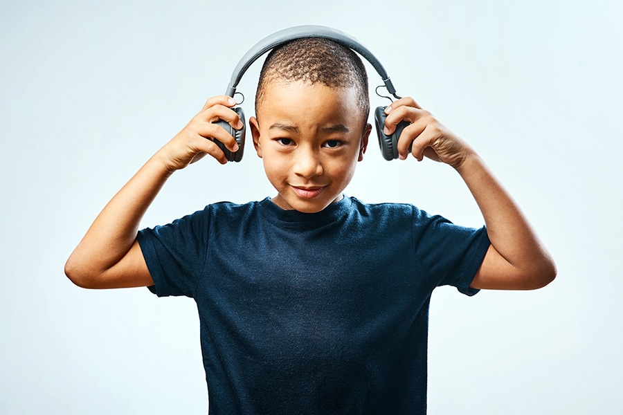 

According to the Kids Podcast Listener Report, 80% of children discovered podcasts thanks to their parents. Image: Shutterstock