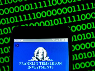 Franklin Templeton Joins Spot Bitcoin ETF Race Amidst Regulatory Uncertainty