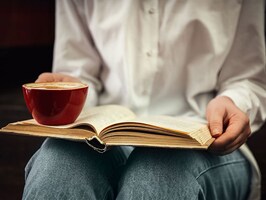 reading_shutterstock_1677078268_sm