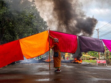 Photo of the day: Protesting for peace