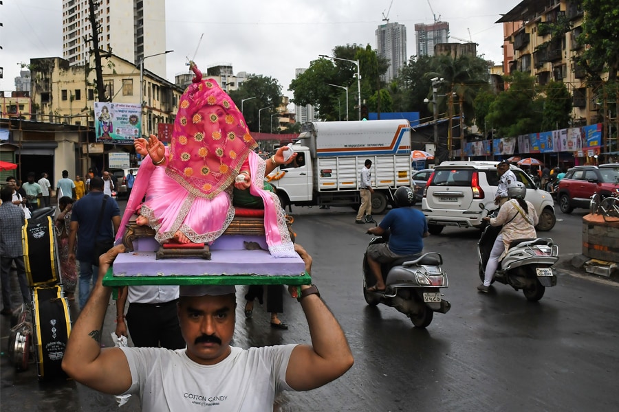 Image: Ashish Vaishnav/SOPA/LightRocket via Getty Images