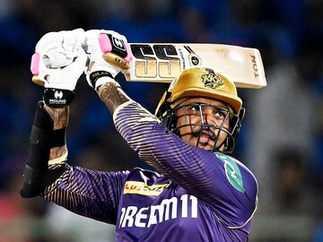 Photo of the day: Sunil Narine: Unstoppable