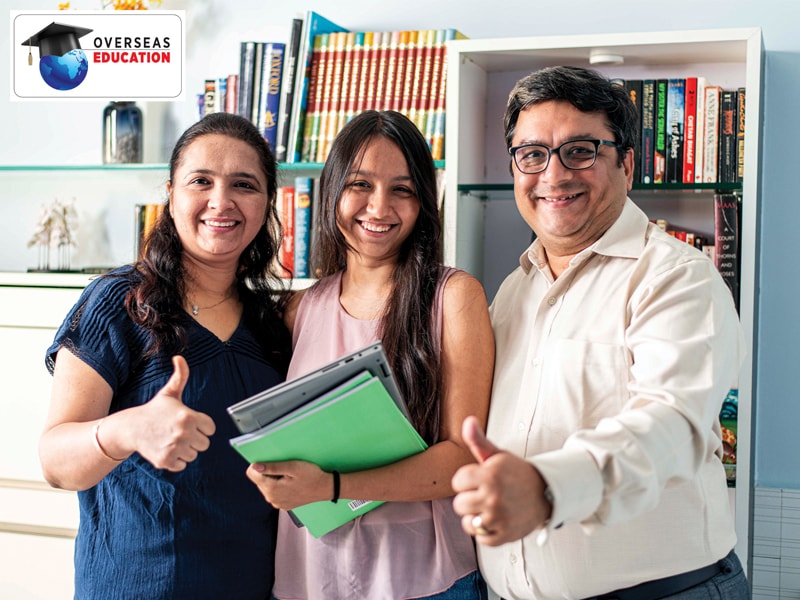 ayushi tanna with family