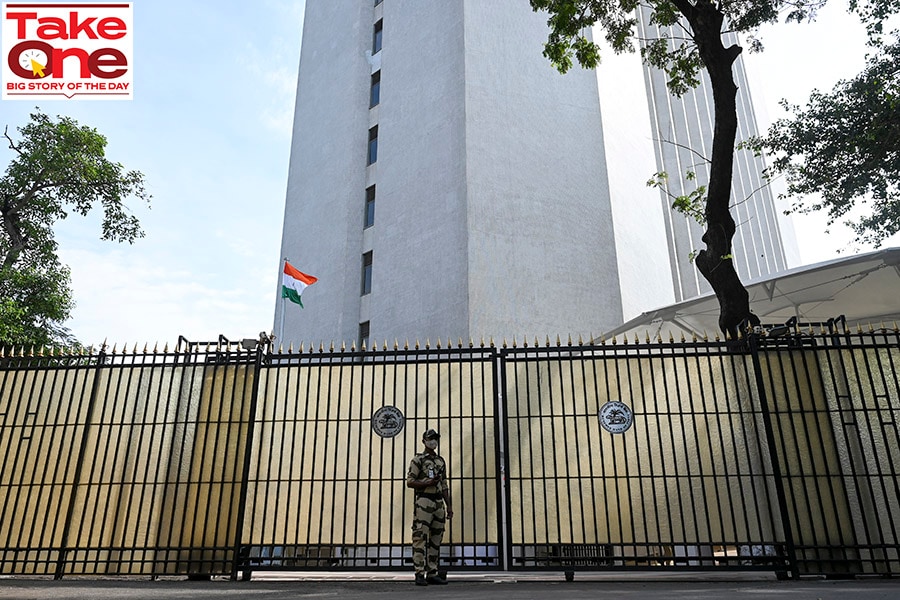 In March this year, the RBI asked Federal Bank and South Indian Bank to stop issuing new co-branded credit cards, in an effort to improve regulatory scrutiny.
Image: Punit Paranjpe / AFP