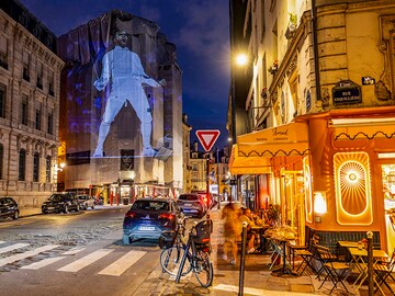Paris: A tale of two cities