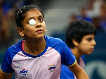 Photo of the day: Eye on the ball