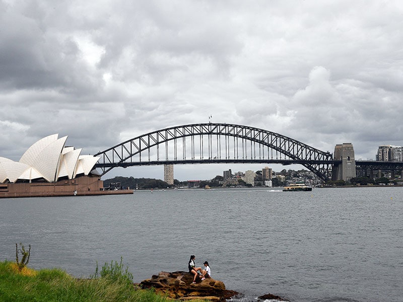 Vulnerable Sydney faces hotter days, rising seas