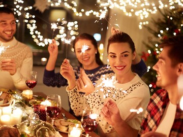 Tinselling: Hiding the cracks in your relationship during the holidays