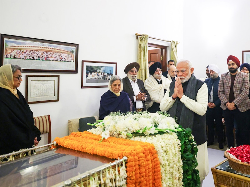 Photo of the day: Paying last respects