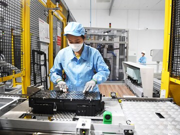 Morning buzz: Vinfast to set up battery manufacturing plant in India, Dec manufacturing drops to 18-month low, and more