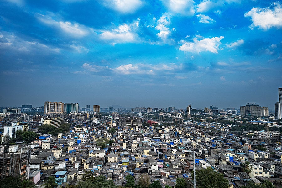 A family of six lives together in a 100-square-foot house in Dharavi. Image: Mexy Xavier