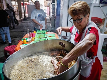 Meet the Mexican women busting taco cook stereotypes