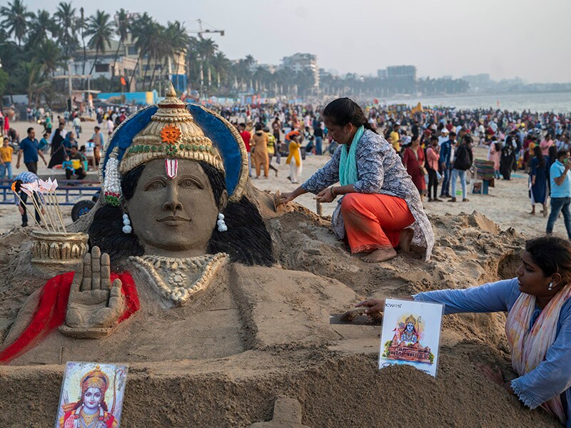 Photo of the Day: Enthusiasm for Pran Pratishtha