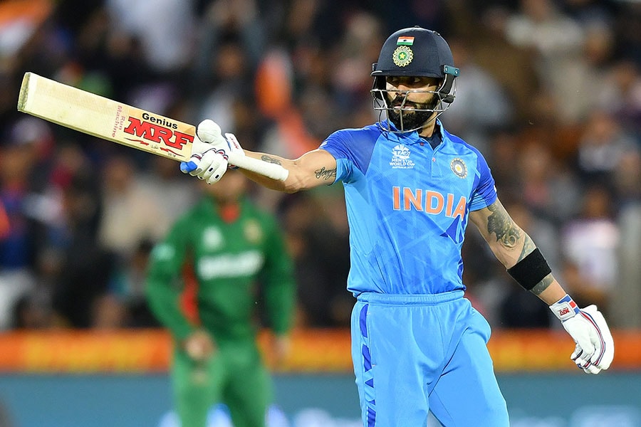 Virat Kohli of India celebrates after the final run is scored during the ICC Men's T20 World Cup match between India and Pakistan at Melbourne Cricket Ground on October 23, 2022 in Melbourne, Australia. Image: Darrian Traynor - ICC/ICC via Getty Images 