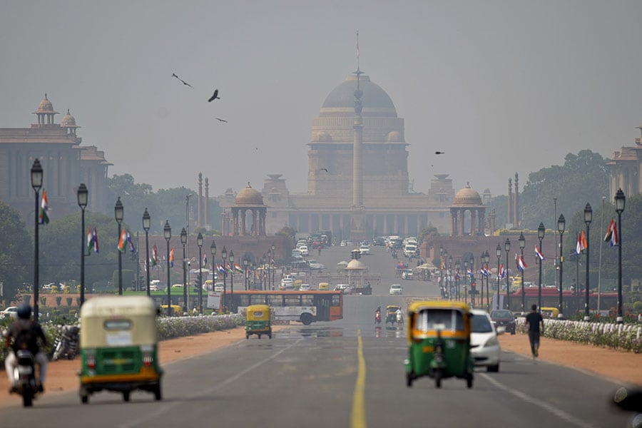 Heavy air pollution is pictured around Rashtrapati Bhavan and government buildings in New Delhi.
Image: Sajjad Hussain / AFP©