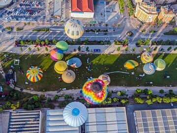 Photo of the day: Colouring the sky