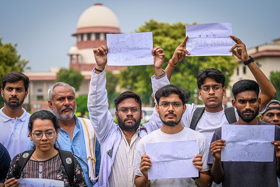 NEET aspirants had been fighting for a verdict in their favour and demanding a ReNEET from the Supreme Court. Image: Sanchit Khanna/Hindustan Times via Getty Images