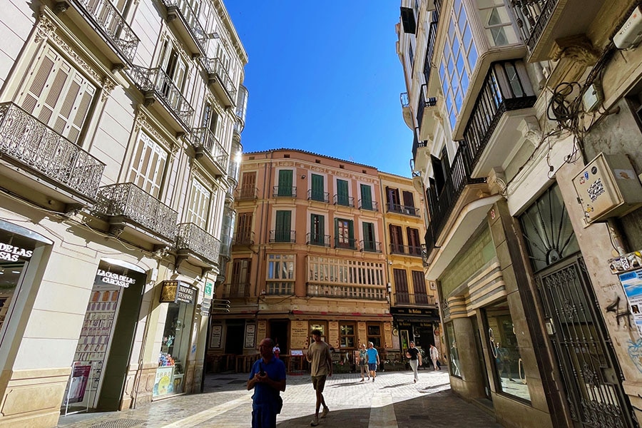 Capturing the essence of a genius, this bronze statue of Pablo Picasso in Malaga pays tribute to the city's most illustrious son, immortalizing the artist in his hometown's vibrant streets.
Image: Shutterstock