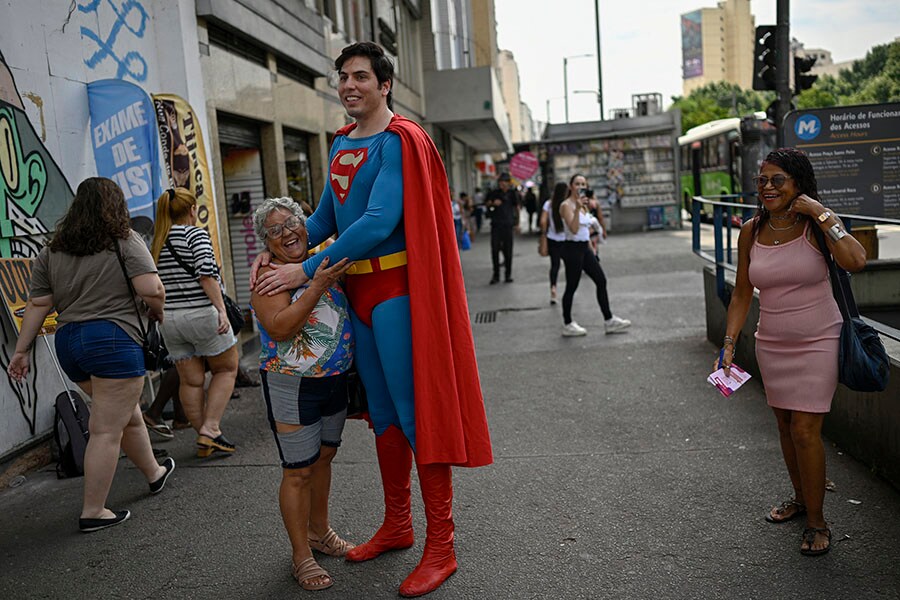 Image: Zohra Bensemra / Reuters