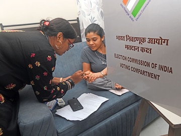 Photo of the day: Voting from home, voting still