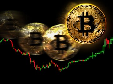 Analyst predicts safer waters for Bitcoin based on historical cycle data