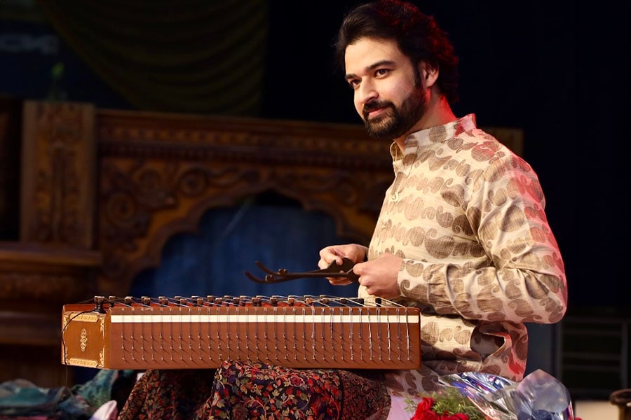 Pandit Shivkumar Sharma, a legendary musician, introduced the Santoor to Indian classical music. Image: Prakash Singh/ AFP