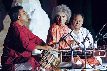 Strings of santoor: From legend to legacy