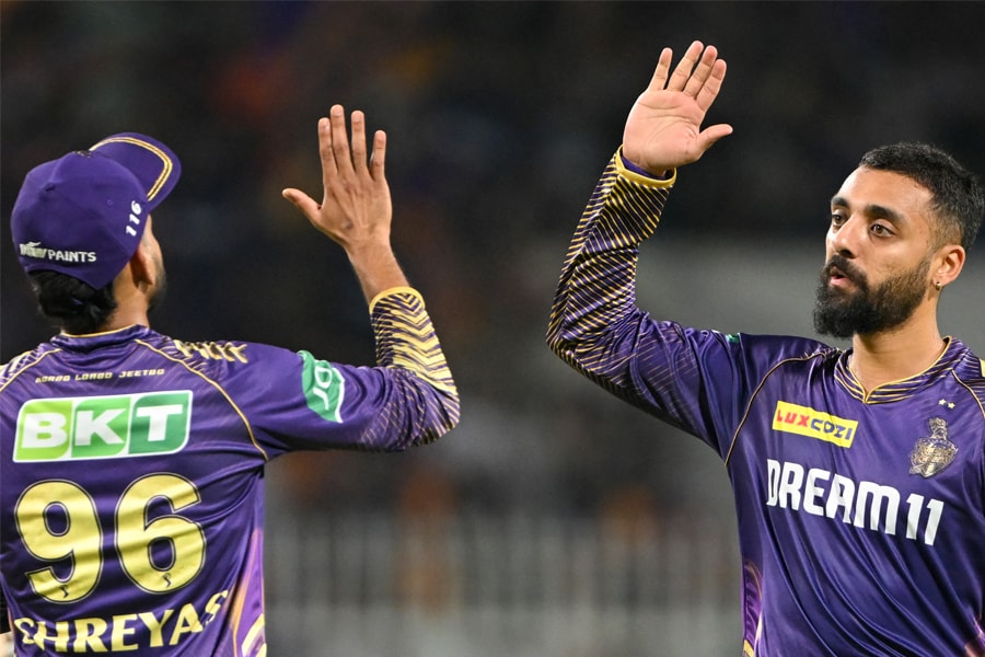 Kolkata Knight Riders' Varun Chakravarthy
Image: Dibyangshu Sarkar / AFP