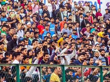 cricket in kashmir