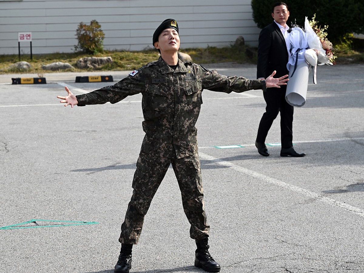 Photo of the day: BTS' J-Hope returns to civilian life