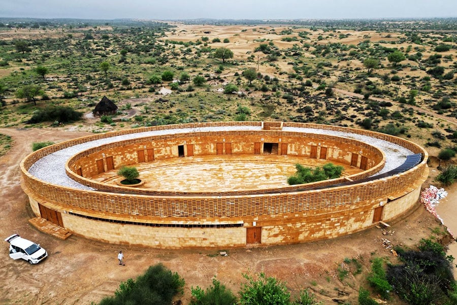 The Rajkumari Ratnavati girls' school uses the same yellow sandstone as the 12th-century fort in nearby Jaisalmer, in India's western state of Rajasthan, dubbed the 