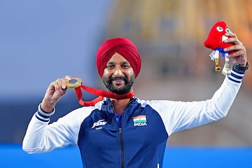 Photo of the Day: India's first-ever gold medal in archery