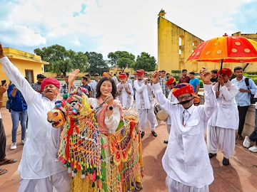 jaipur folk art