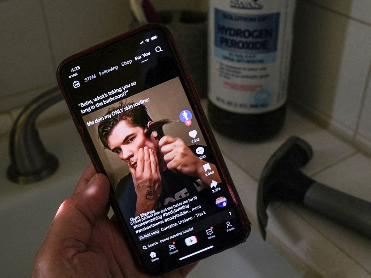'Toxic beauty': Rise of 'looksmaxxing' influencers
