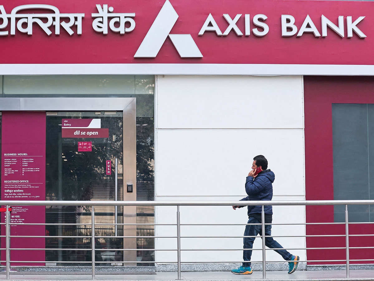 Banks post poor earnings in Q1 FY26