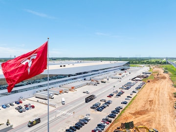 tesla reports