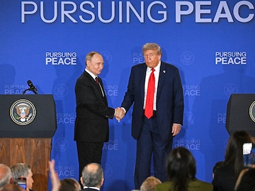 putin–zelensky peace talks-afp_bg