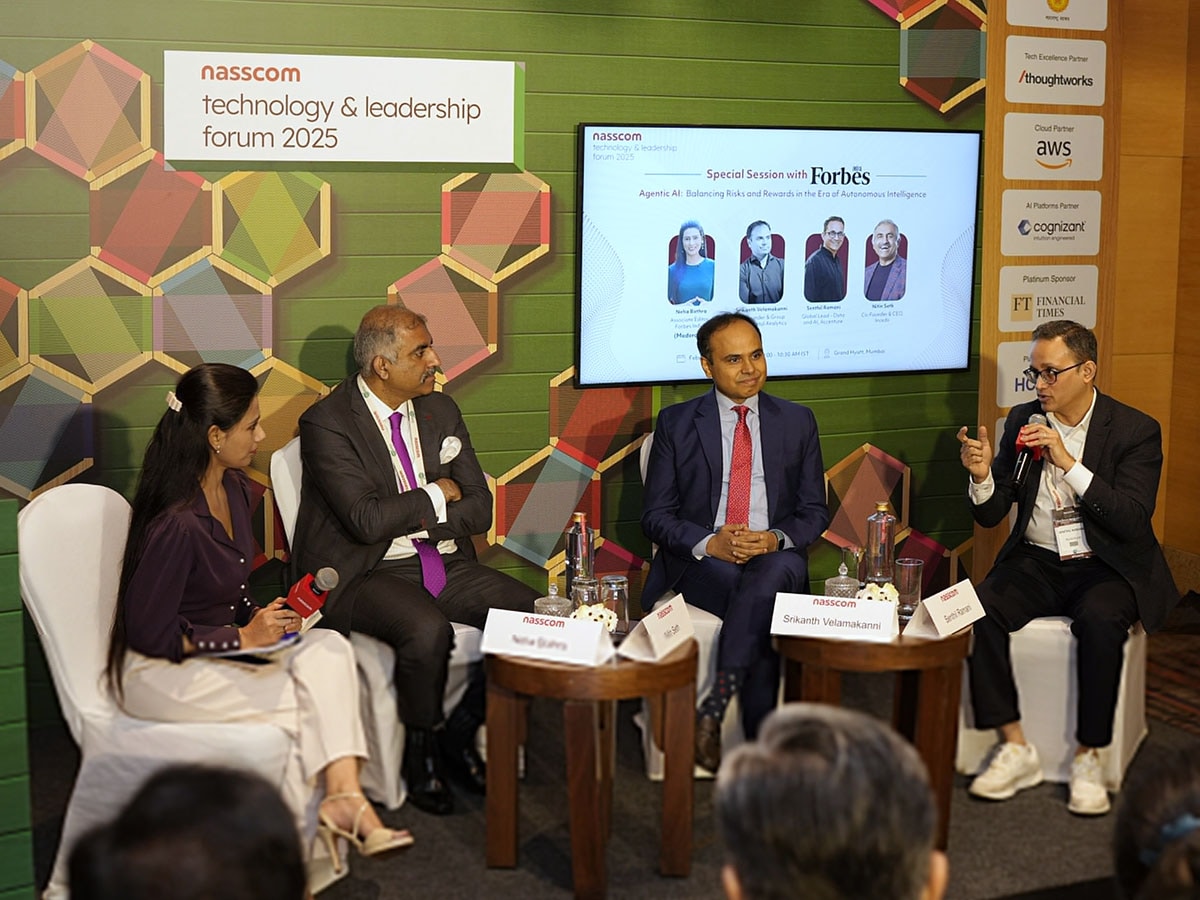 L-R: Neha Bothra, Associate Editor, Forbes India, moderated a thought-provoking panel discussion with Nitin Seth, Co-Founder & CEO of Incedo, Srikanth Velamakanni, Co-Founder & Group CEO of Fractal Analytics, and Senthil Ramani, Global Lead - Data and AI at Accenture, at the NASSCOM Technology & Leadership Forum 2025.