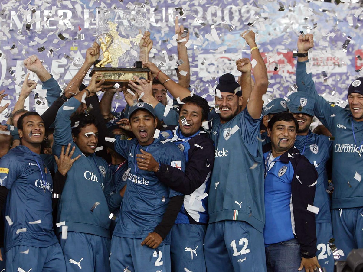 Deccan Chargers team lifts trophy of IPL 2 T-20 tournament at Wanderers Cricket Ground on May 25, 2009 in Johannesburg, South Africa. Photo by Santosh Harhare / Hindustan Times via Getty Images