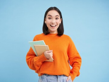 Tips for students: How to save for international travel?