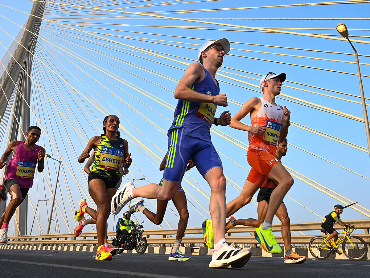 Runners cross the Bandra-Worli Sea Link during the Tata Mumbai Marathon on January 19. The marathon, which completed its 20th edition, is a World Athletics Gold Label race. 19th January, 2025. Image: Raju Shinde/Hindustan Times via Getty Images